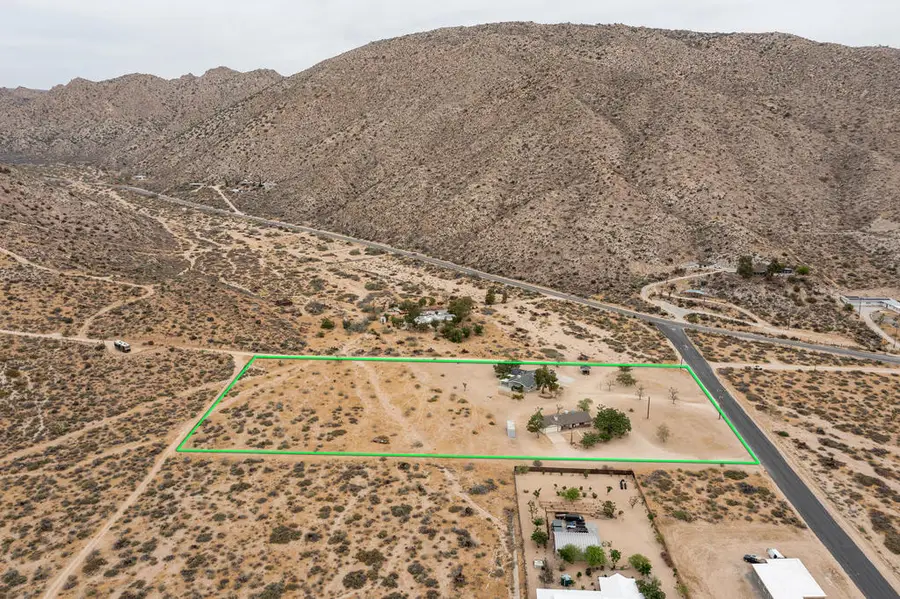6910 Wamego Trail, Yucca Valley, CA 92284 - #3
