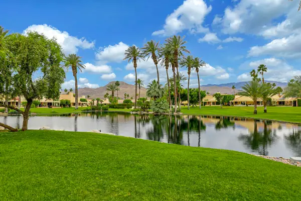 36055 Avenida De Las Montanas #E, Cathedral City, CA 92234