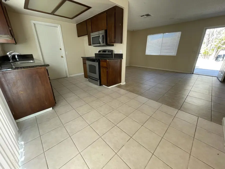 6414 El Dorado Avenue, Yucca Valley, CA 92284 - #3