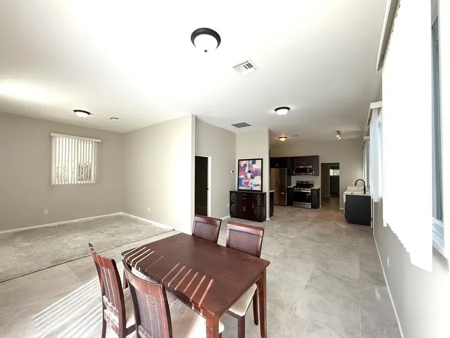 690 S Calle Palo Fierro, Palm Springs, CA 92264 - #3