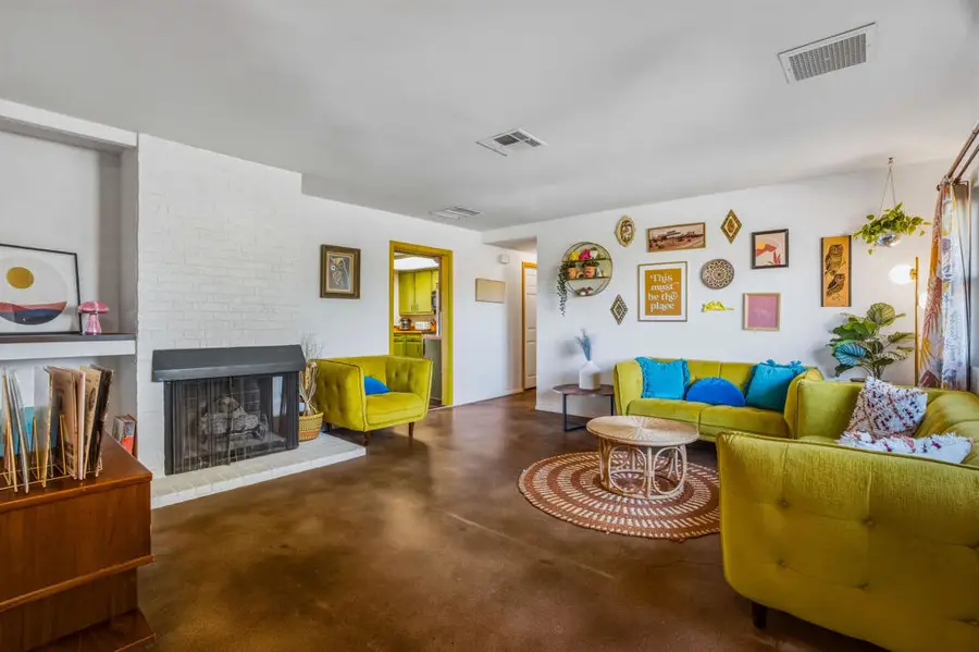 7579 Balsa Avenue, Yucca Valley, CA 92284 - #3