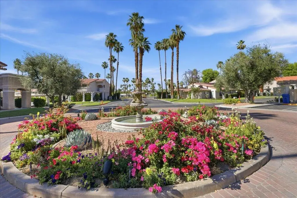 2001 E Camino Parocela #J71, Palm Springs, CA 92264 - #1