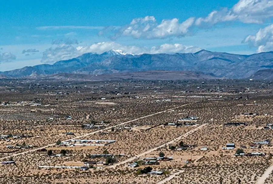 141 La Crescenta Drive, Joshua Tree, CA 92252 - #3