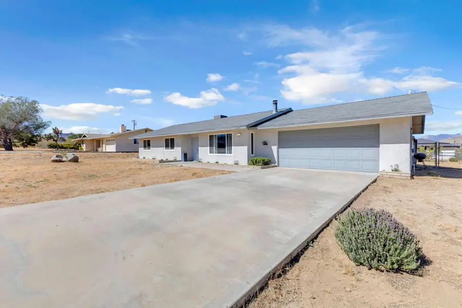 6840 Prescott Avenue, Yucca Valley, CA 92284 - #3