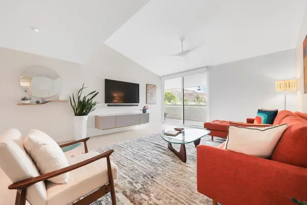 261 E La Verne Way #N, Palm Springs, CA 92264