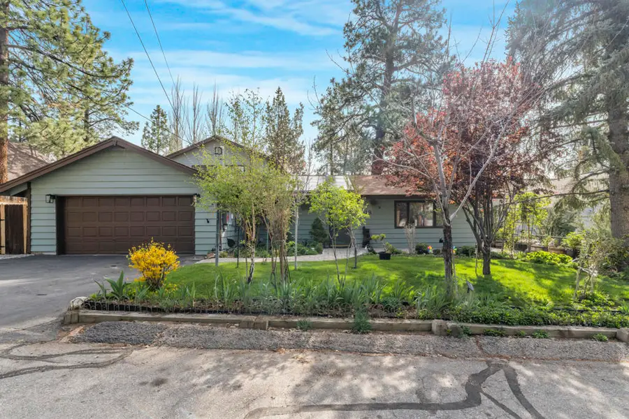 1018 Feather Mountain Drive, Big Bear City, CA 92314 - #2