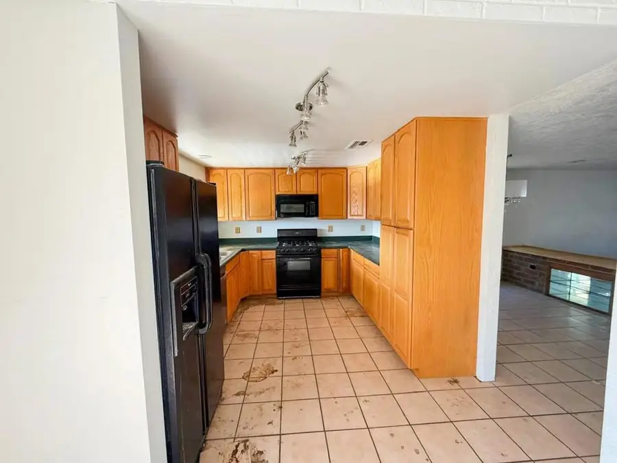 11565 Ambrosio Drive, Desert Hot Springs, CA 92240 - #3