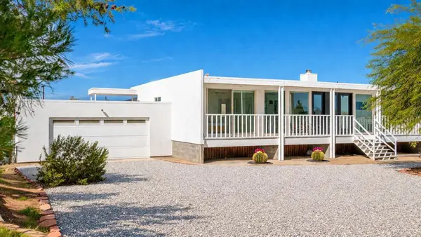 6946 Lennox Avenue, Yucca Valley, CA 92284