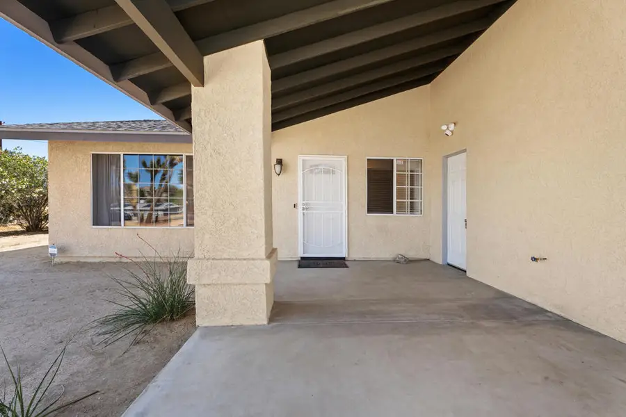 7113 La Habra Avenue, Yucca Valley, CA 92284 - #3