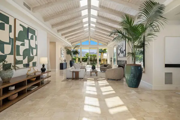 74 Mayfair Drive, Rancho Mirage, CA 92270