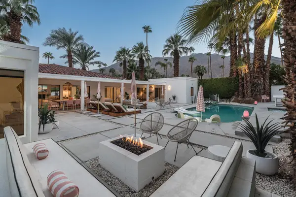 246 W Vereda Norte, Palm Springs, CA 92262