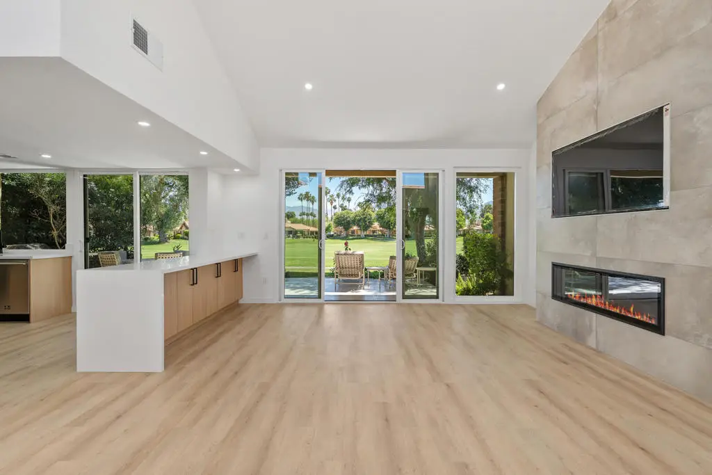 211 Las Lomas, Palm Desert, CA 92260 - #1