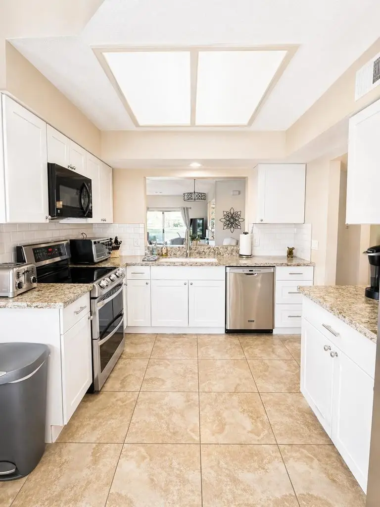 654 Vista Lago Circle N, Palm Desert, CA 92211 - #3