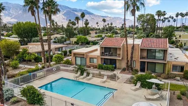 5794 Los Coyotes Drive, Palm Springs, CA 92264