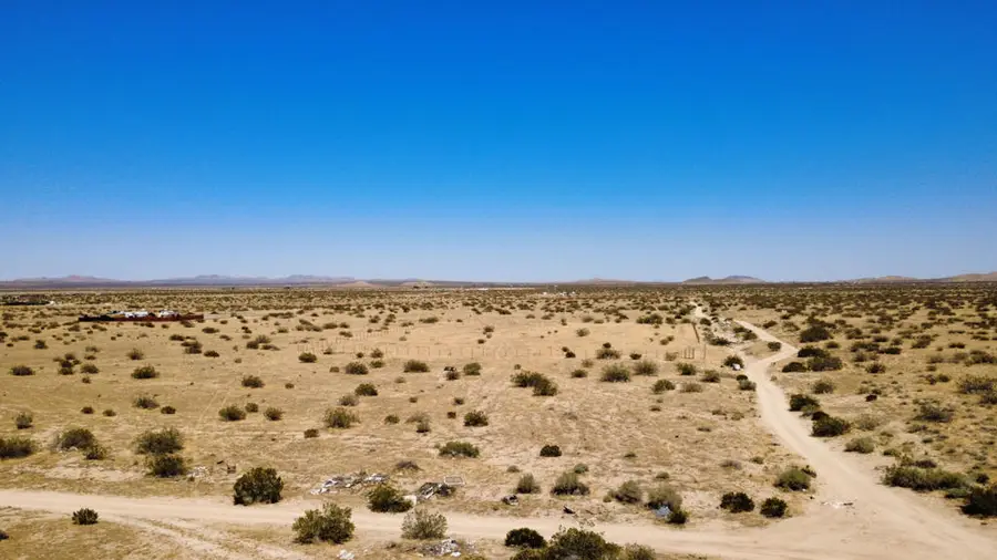 185 Ave P, Palmdale, CA 93550 - #2