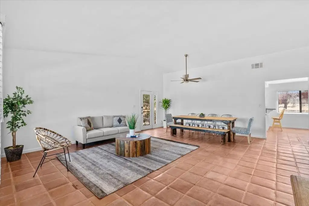 4374 Linda Lee Drive, Yucca Valley, CA 92284 - #1
