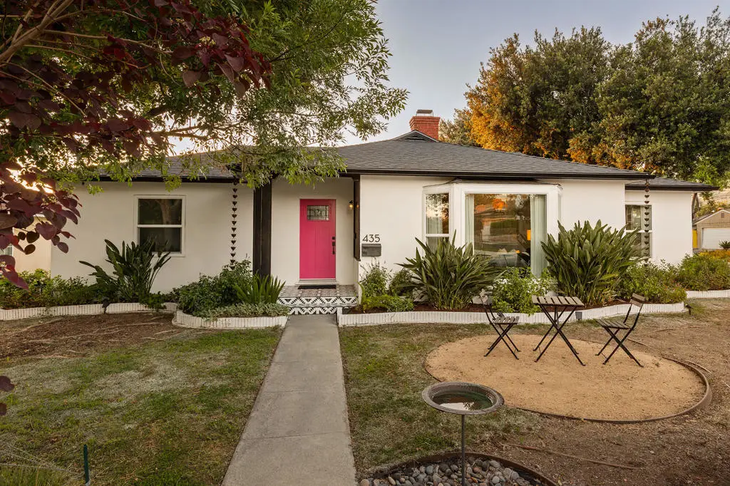 435 Cambridge Drive, Burbank, CA 91504 - #1
