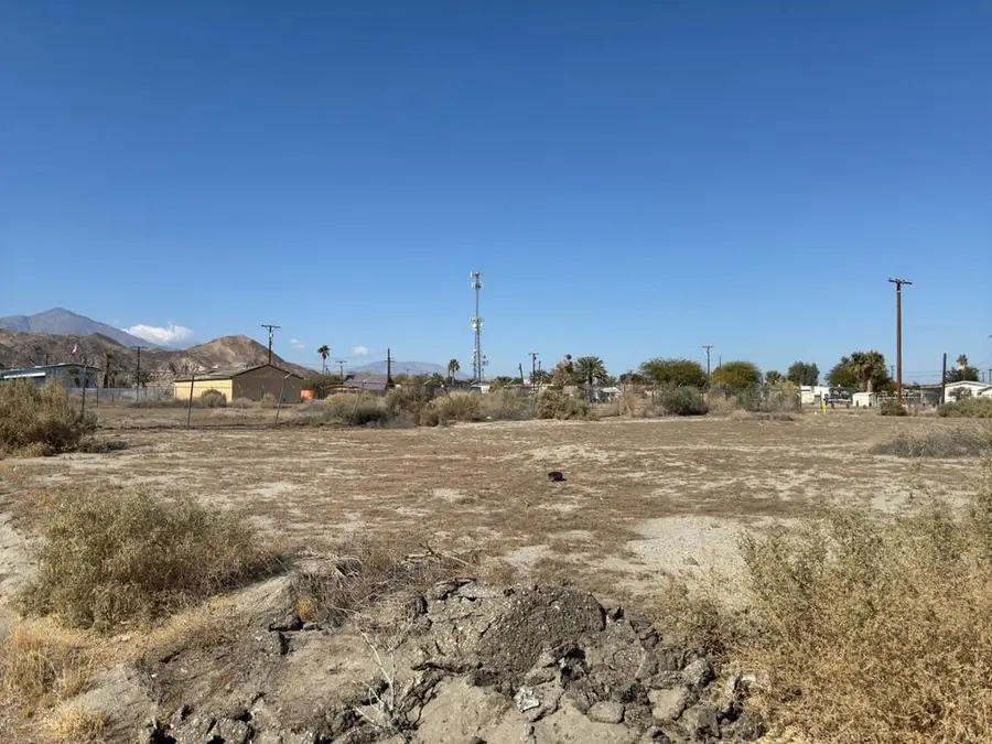 3815 Shore View Drive, Thermal, CA 92274 - #2
