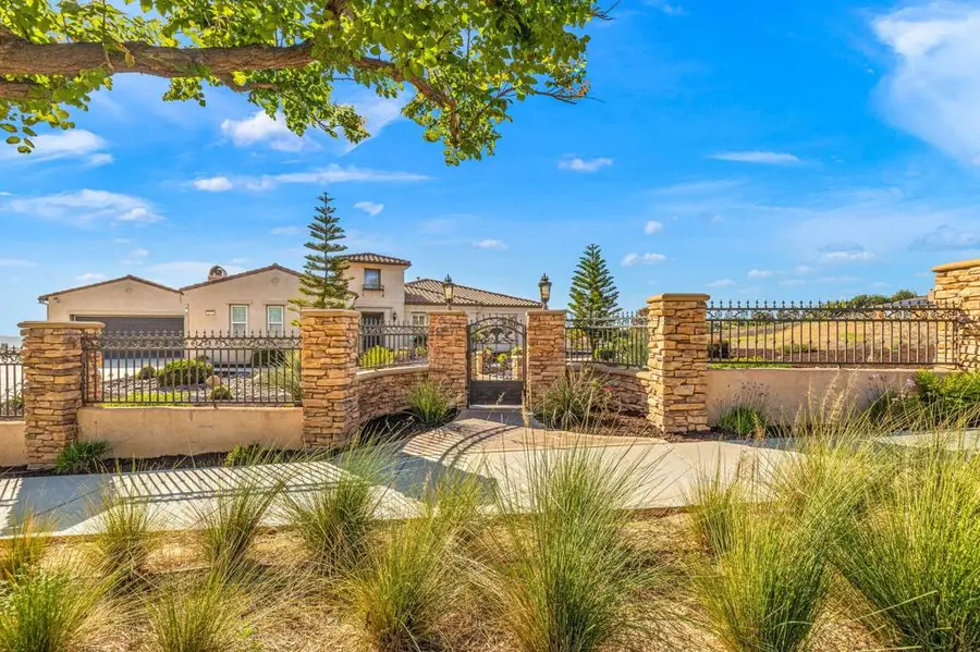 7641 Kingdom Drive, Riverside, CA 92506 - #2