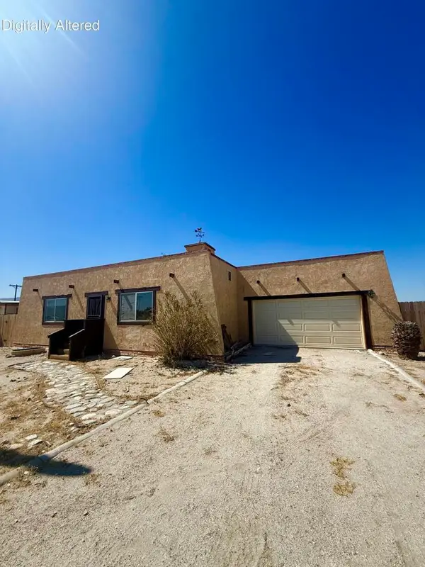 1506 Arctic Avenue, Thermal, CA 92274