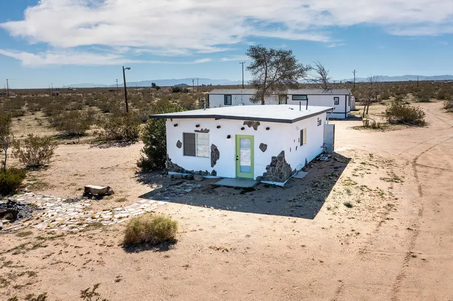 61186 Sespe Street, Landers, CA 92285 - #3
