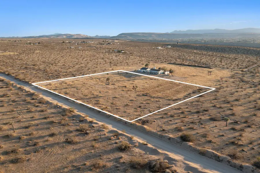 226 Rainbow Road, Yucca Valley, CA 92284 - #2