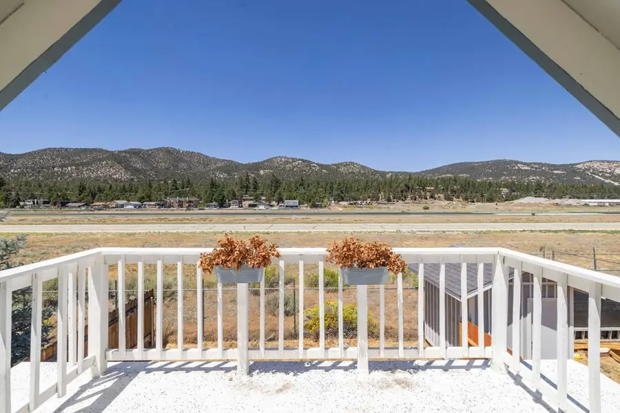 927 W Fairway Boulevard, Big Bear City, CA 92314 - #2