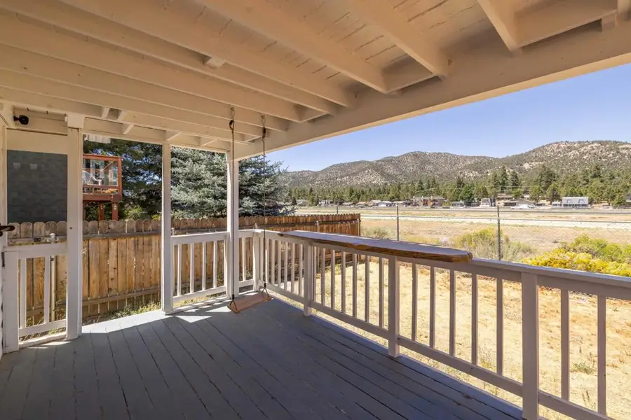 927 W Fairway Boulevard, Big Bear City, CA 92314 - #3