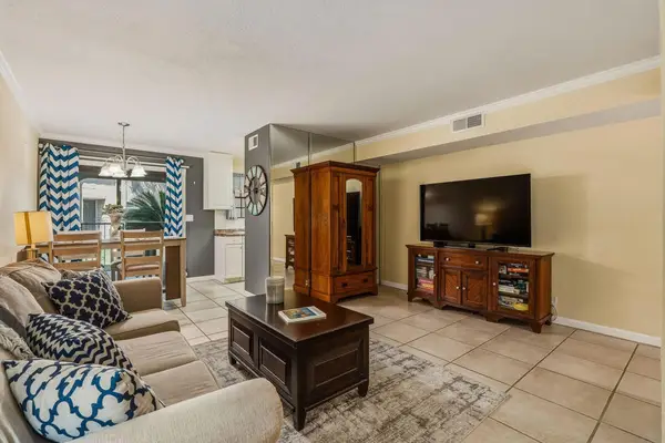 5300 E Waverly Drive #D5, Palm Springs, CA 92264