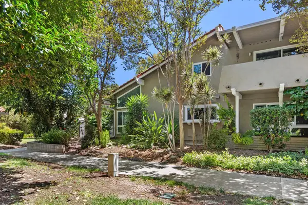 2057 Via Mariposa E #B, Laguna Woods, CA 92637