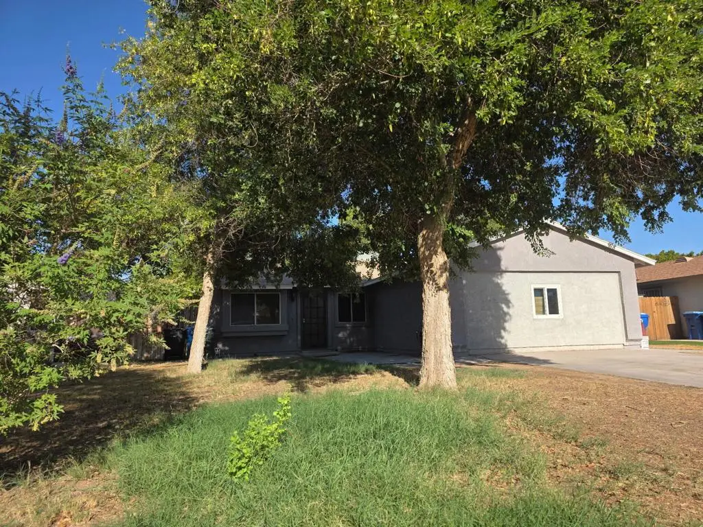 978 Pater Street, Brawley, CA 92227 - #1