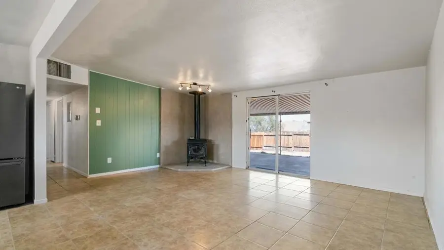 6637 Galleta Avenue, Twentynine Palms, CA 92277 - #3