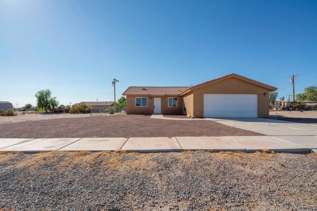1289 Avalon Avenue, Thermal, CA 92274 - #1