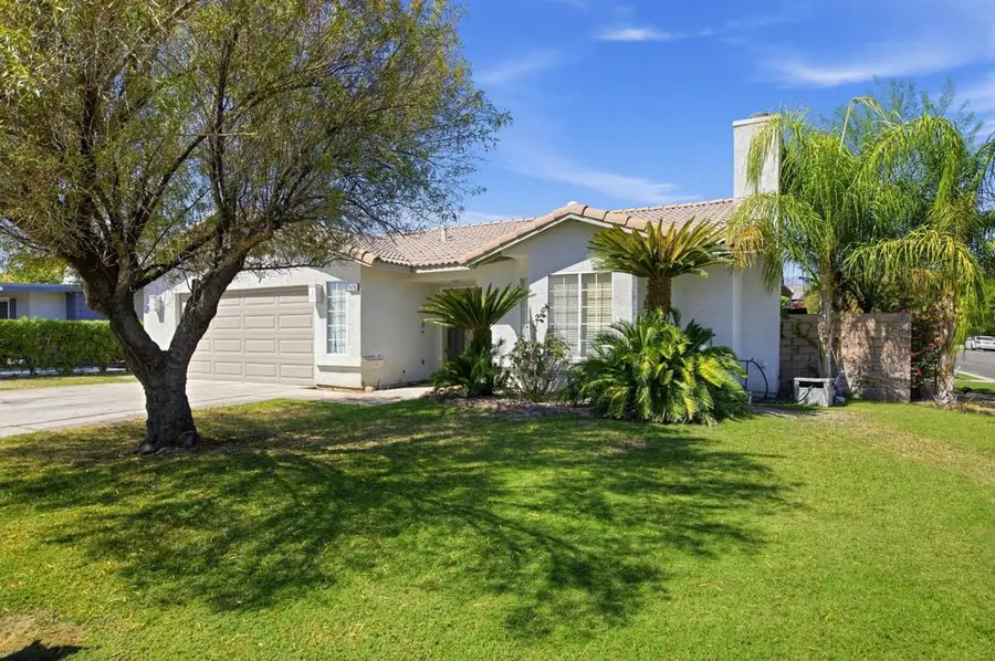 44795 Cabrillo Avenue, Palm Desert, CA 92260 - #2