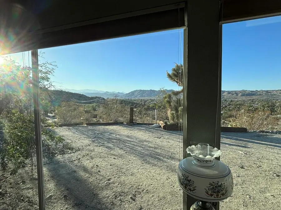 7891 Victor Vista Avenue, Yucca Valley, CA 92284 - #2