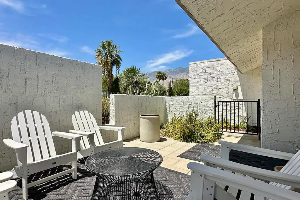 2218 N Sunshine Circle, Palm Springs, CA 92264 - #1