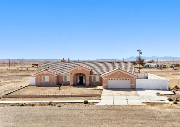 1251 Riviera Circle, Thermal, CA 92274
