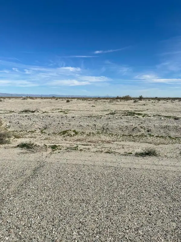 2196 Palm Way Way, Thermal, CA 92274