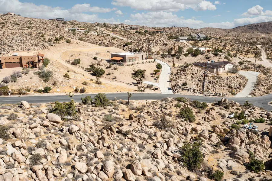 205 Bandera Road, Yucca Valley, CA 92284 - #2