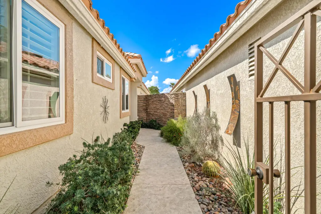 42741 Turqueries Avenue, Palm Desert, CA 92211 - #1