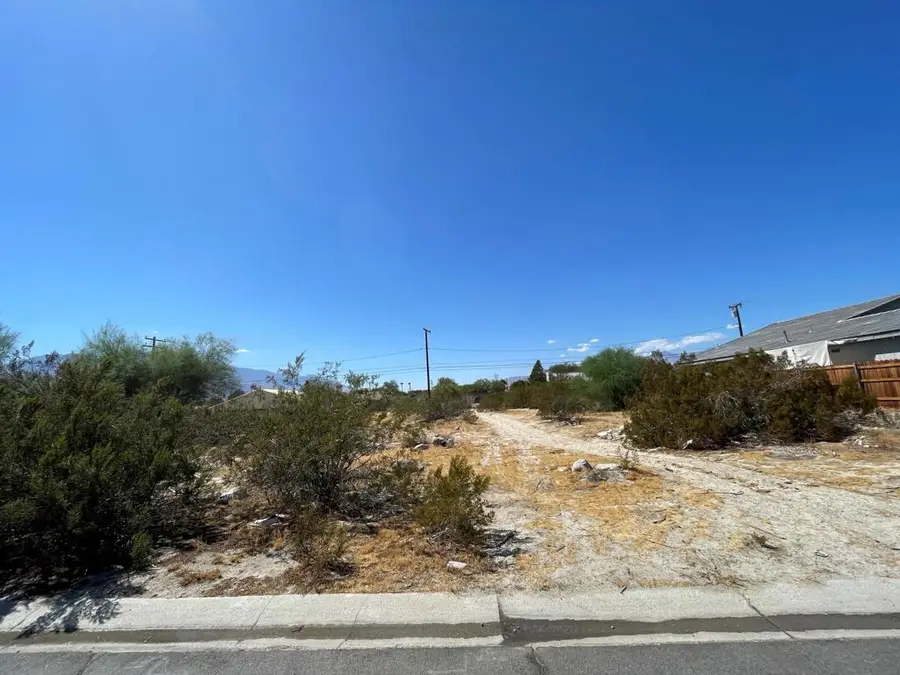 1 Avenida Monteflora, Desert Hot Springs, CA 92240 - #3