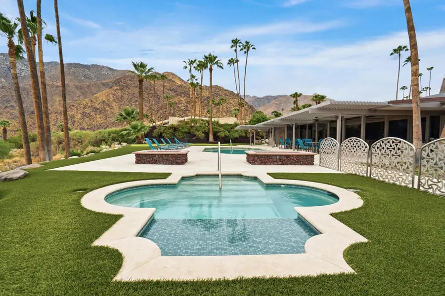 855 W Coronado Avenue, Palm Springs, CA 92262 - #3