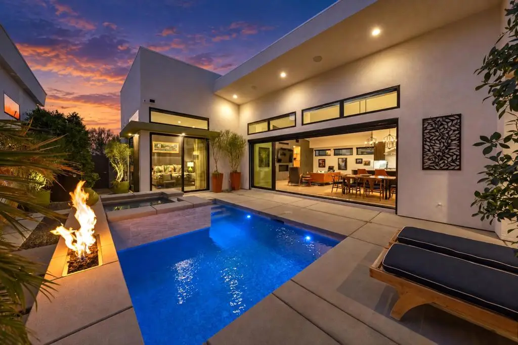 160 Obsidian Loop N, Palm Springs, CA 92264 - #1