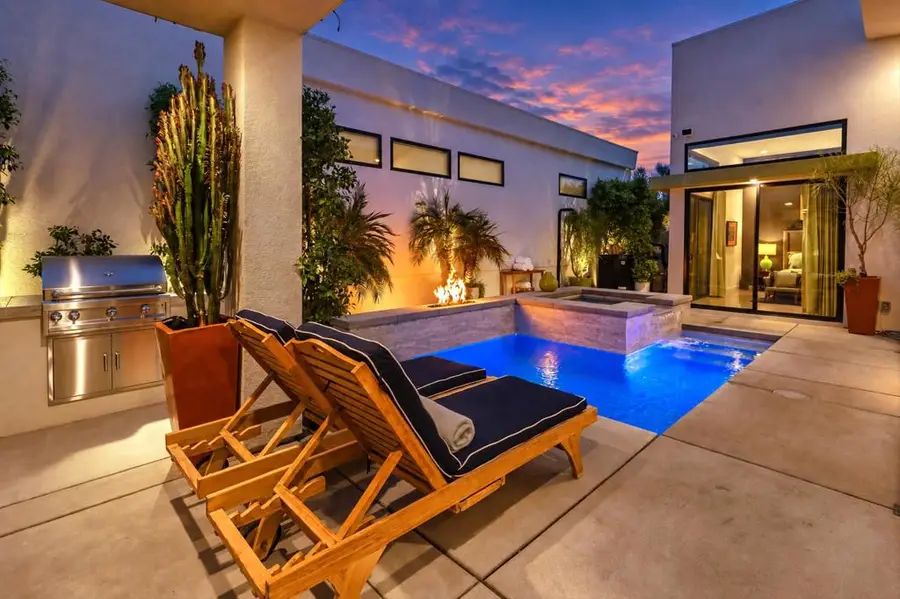 160 Obsidian Loop N, Palm Springs, CA 92264 - #3