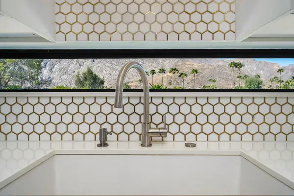 255 S Avenida Caballeros #322, Palm Springs, CA 92262