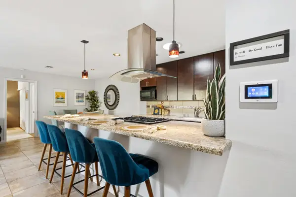 1103 E Alejo Road, Palm Springs, CA 92262