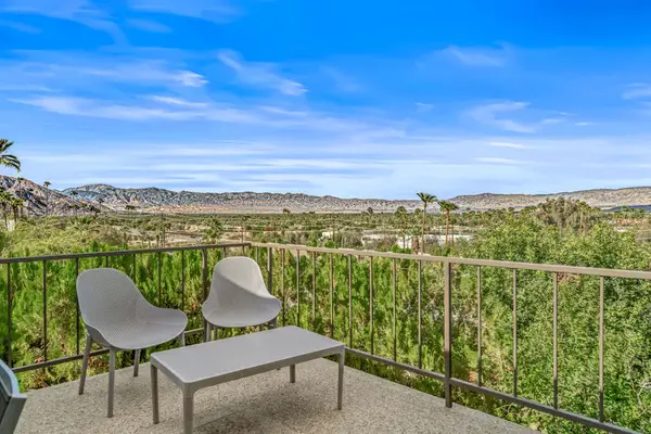 2002 Southridge Drive, Palm Springs, CA 92264