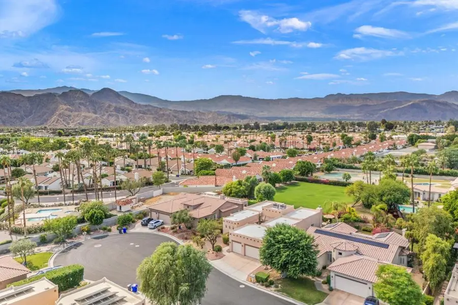 43 Marricopa Court, Palm Desert, CA 92211 - #2