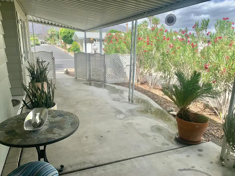 377 Club Circle Drive, Palm Springs, CA 92264 - #3
