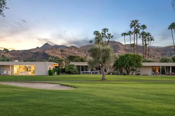 172 Desert Lakes Drive, Palm Springs, CA 92264